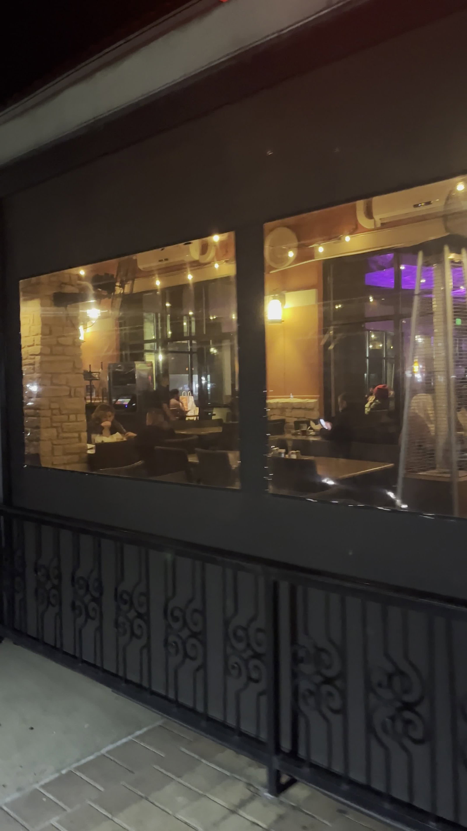 Video review of Gloria's Latin Cuisine