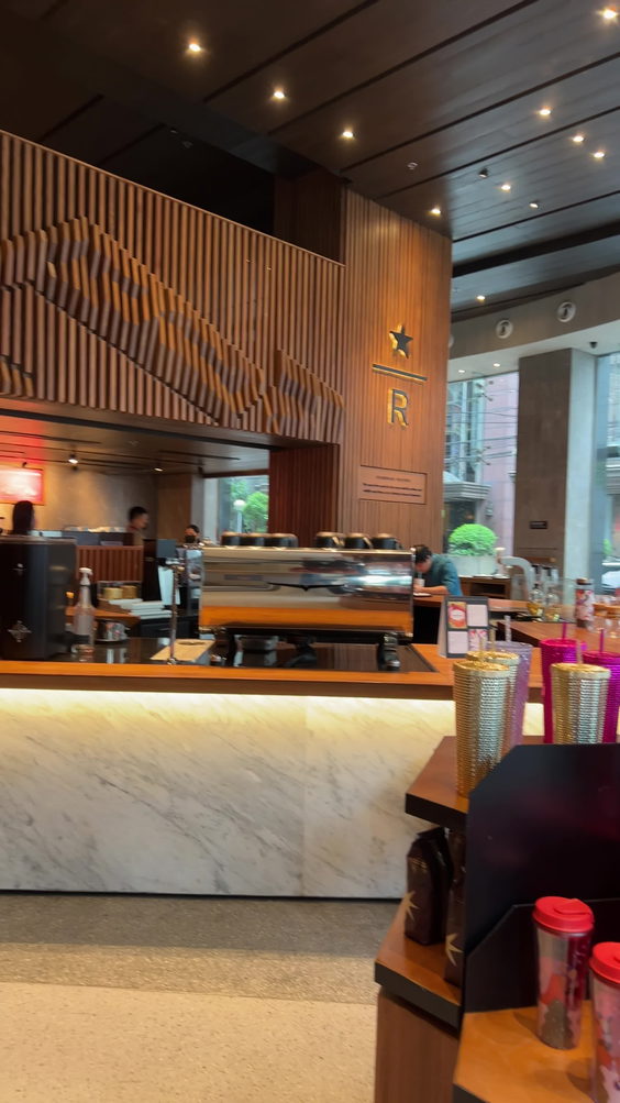 Starbucks Easton Place Valero