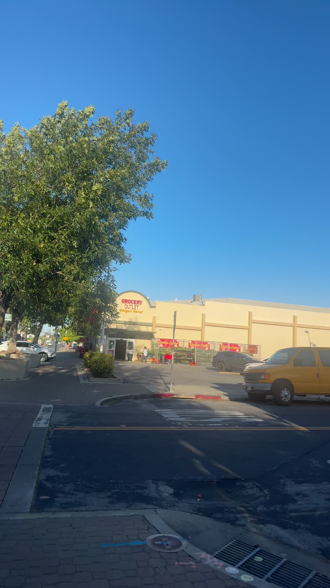 Grocery Outlet