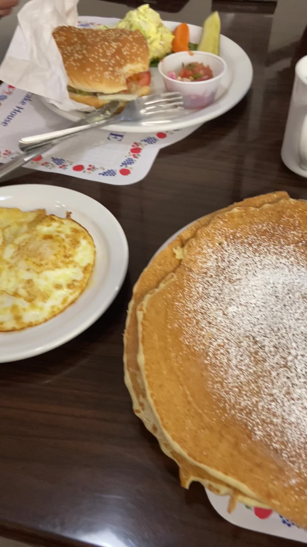 Paula's Pancake House