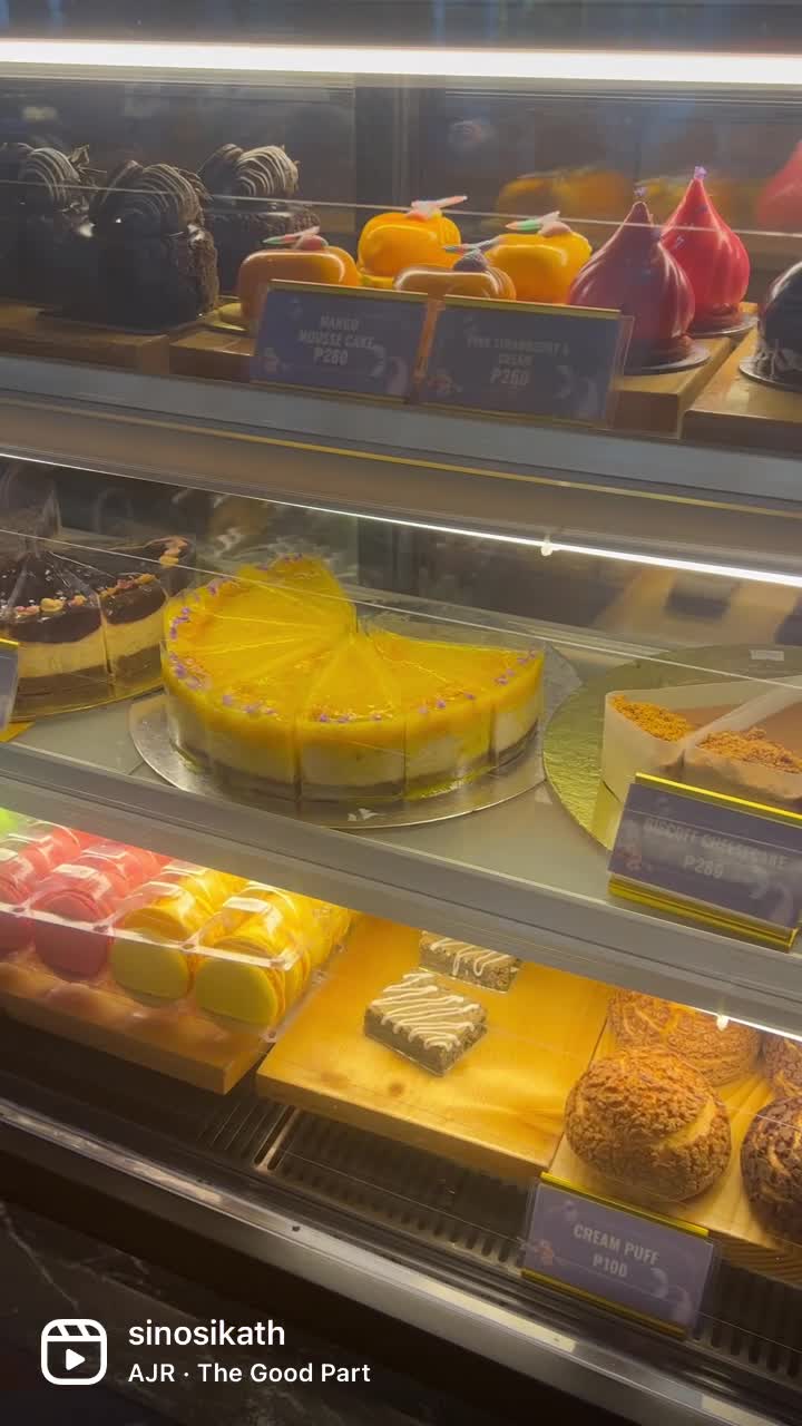 Video review of Cafe Maruja