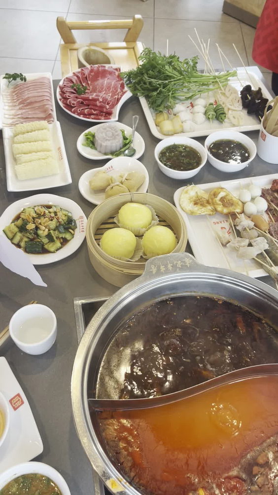 YUAN'S CHUAN CHUAN XIANG袁记串串香温哥华店