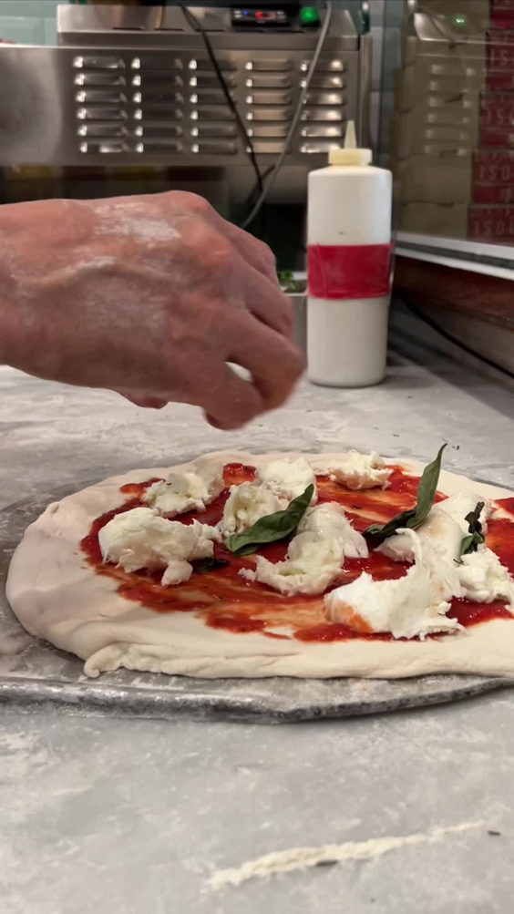 Isola Pizza Bar
