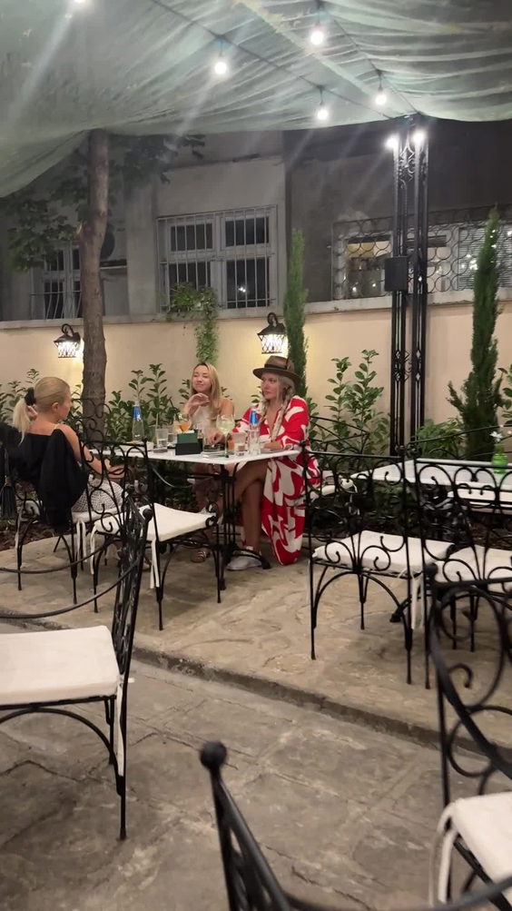 Art Cafe Bar Le Jardin Finesse