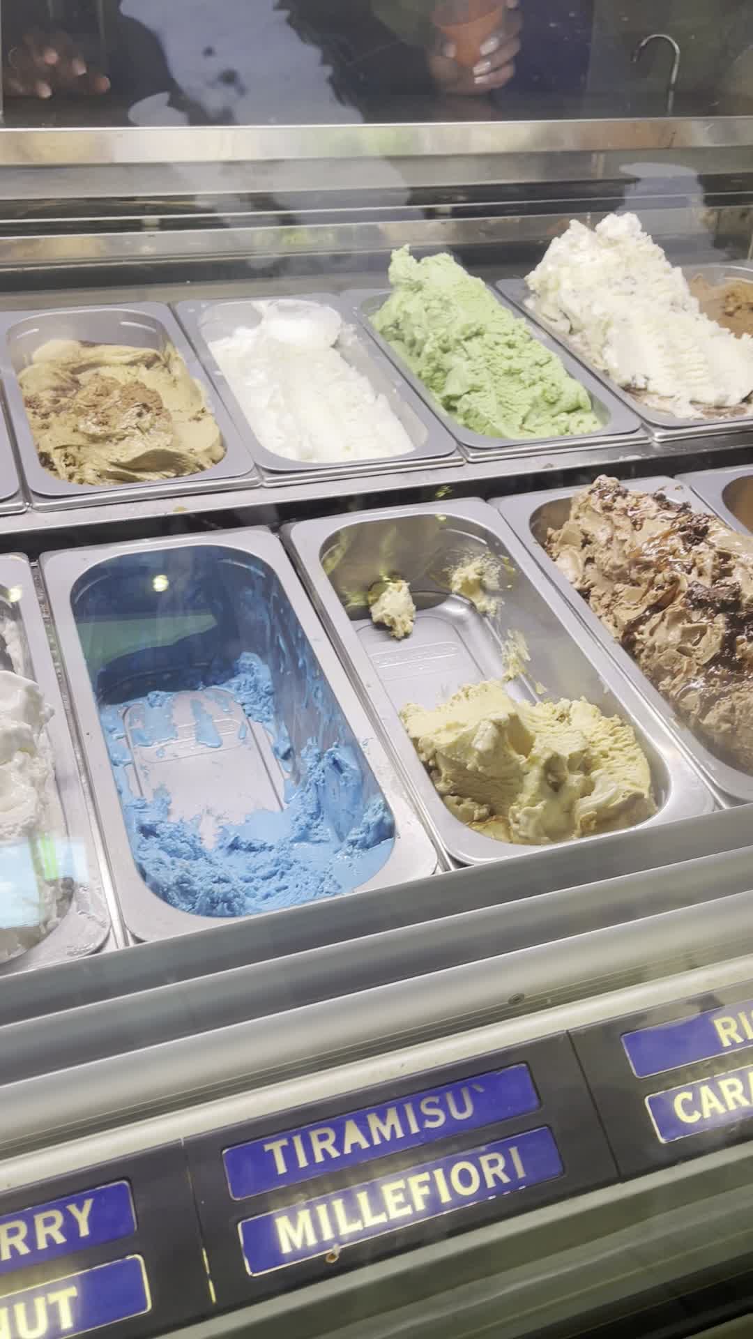 Video review of Paolo's Gelato Italiano