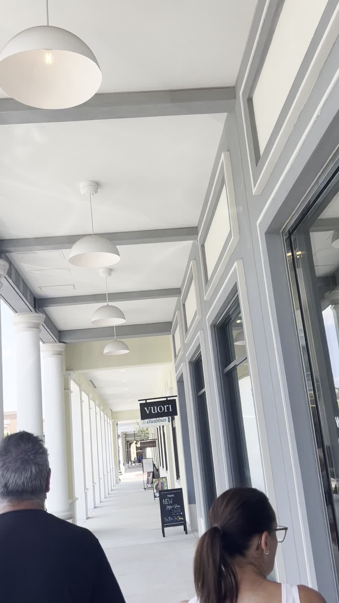 Sunglass Hut