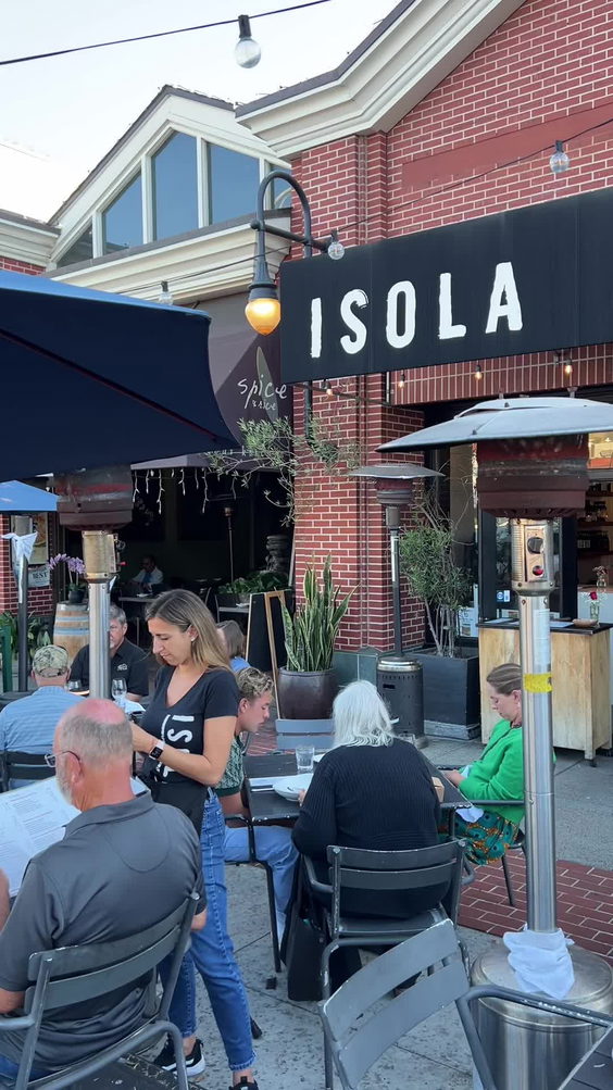 Isola Pizza Bar