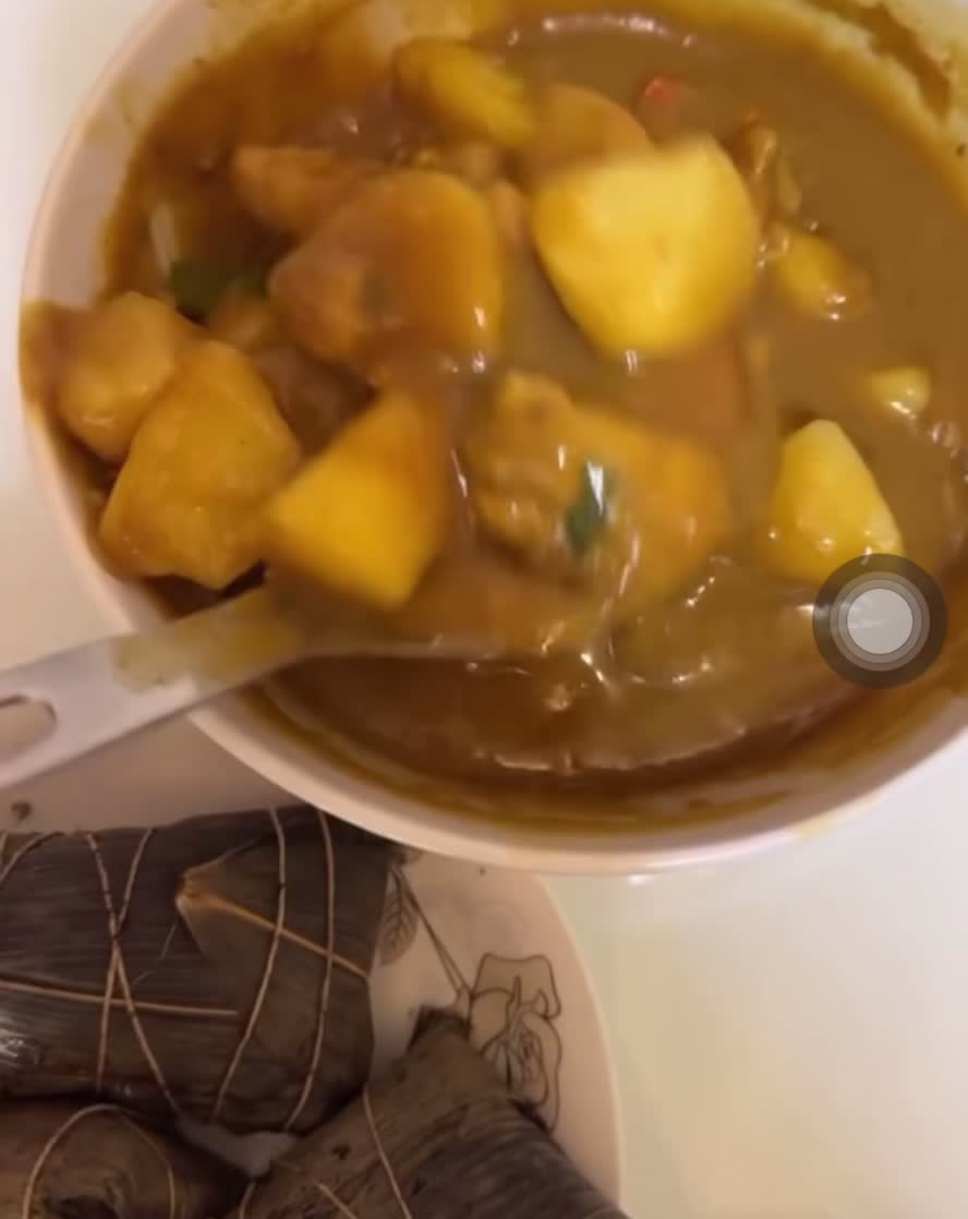 Video review of 89 Eatery / 98 Food Court