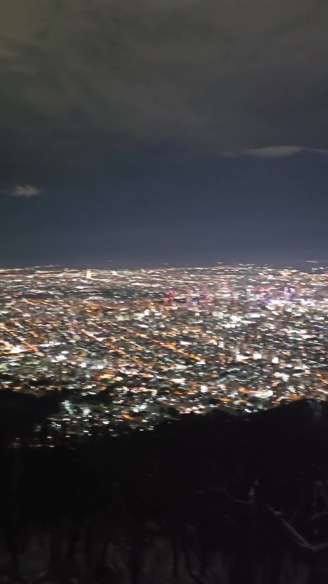 Mt. Moiwa Observatory Deck (もいわ山頂駅 山頂展望台)