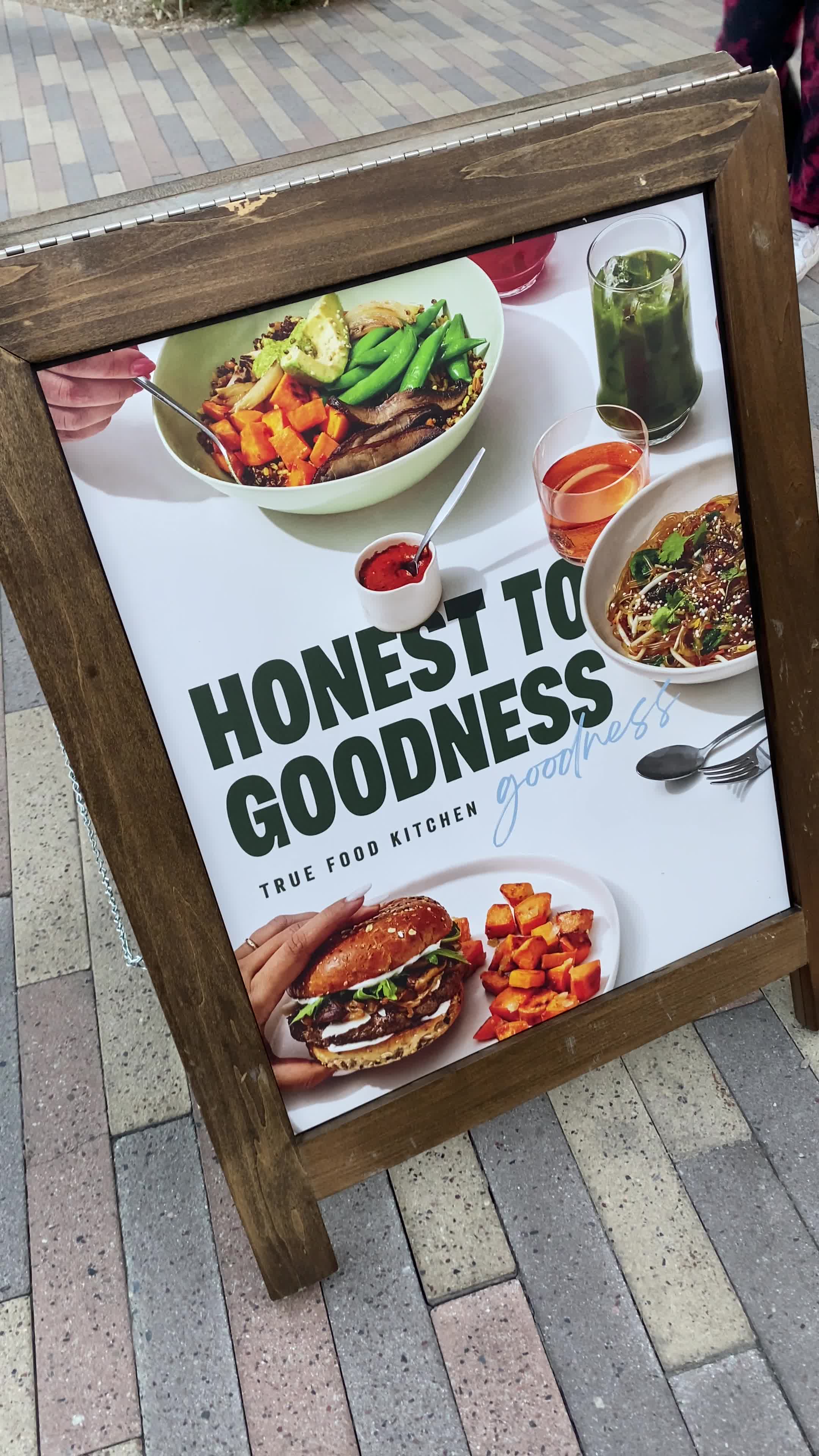 Video review of True Food Kitchen