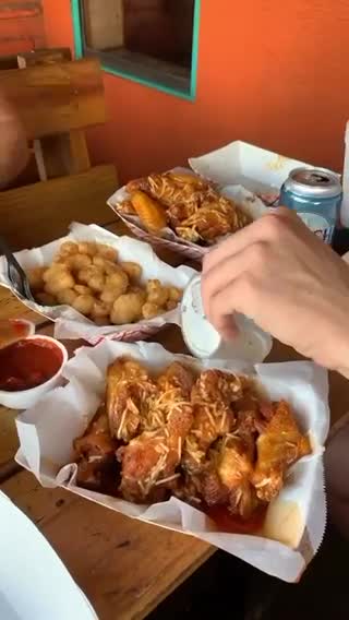 Video review of Drunken Clam Bar & Grille