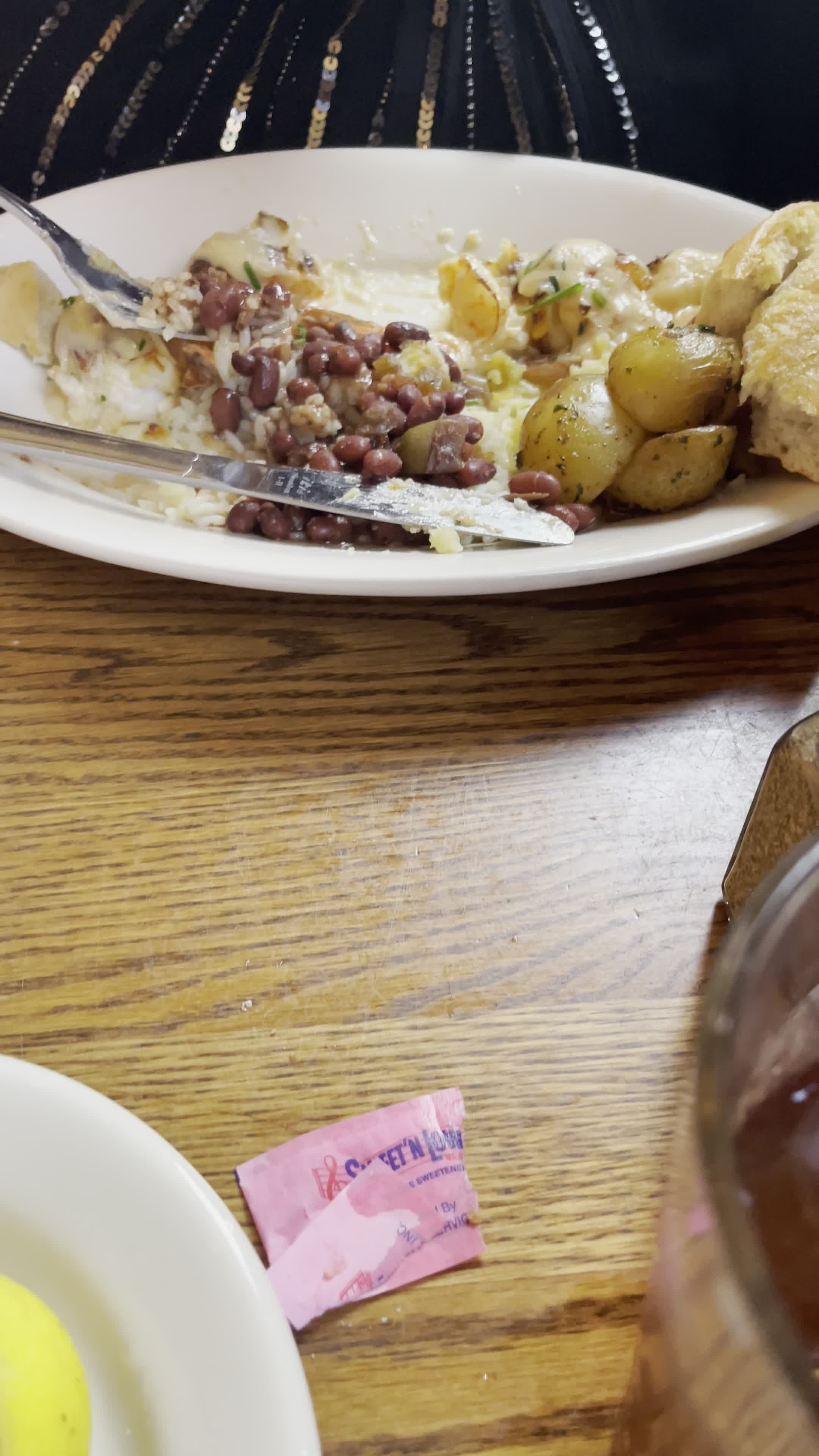 Video review of Fishbone's Rhythm Kitchen Cafe