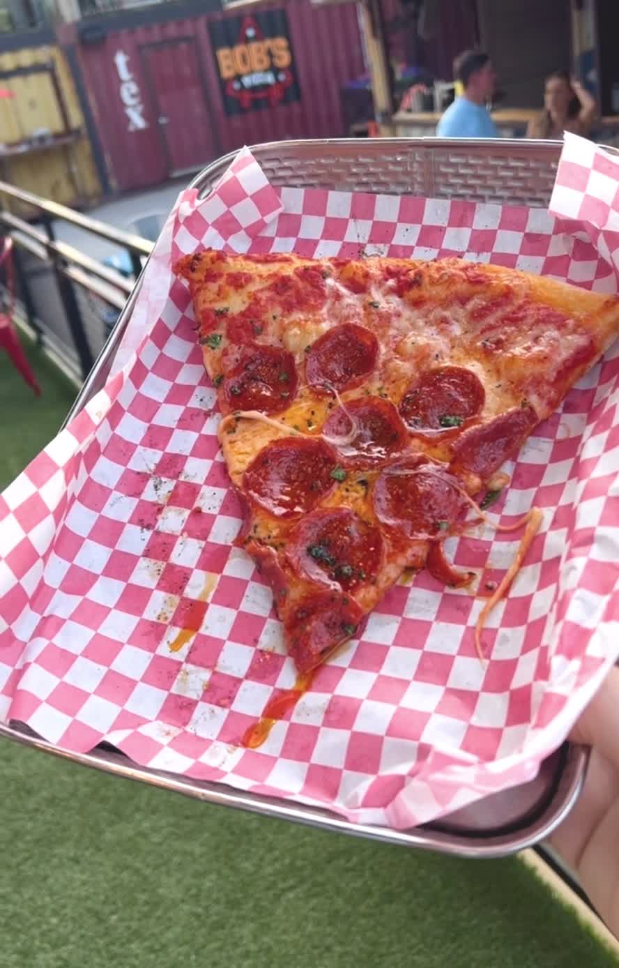 Bob's Pizza | West Loop