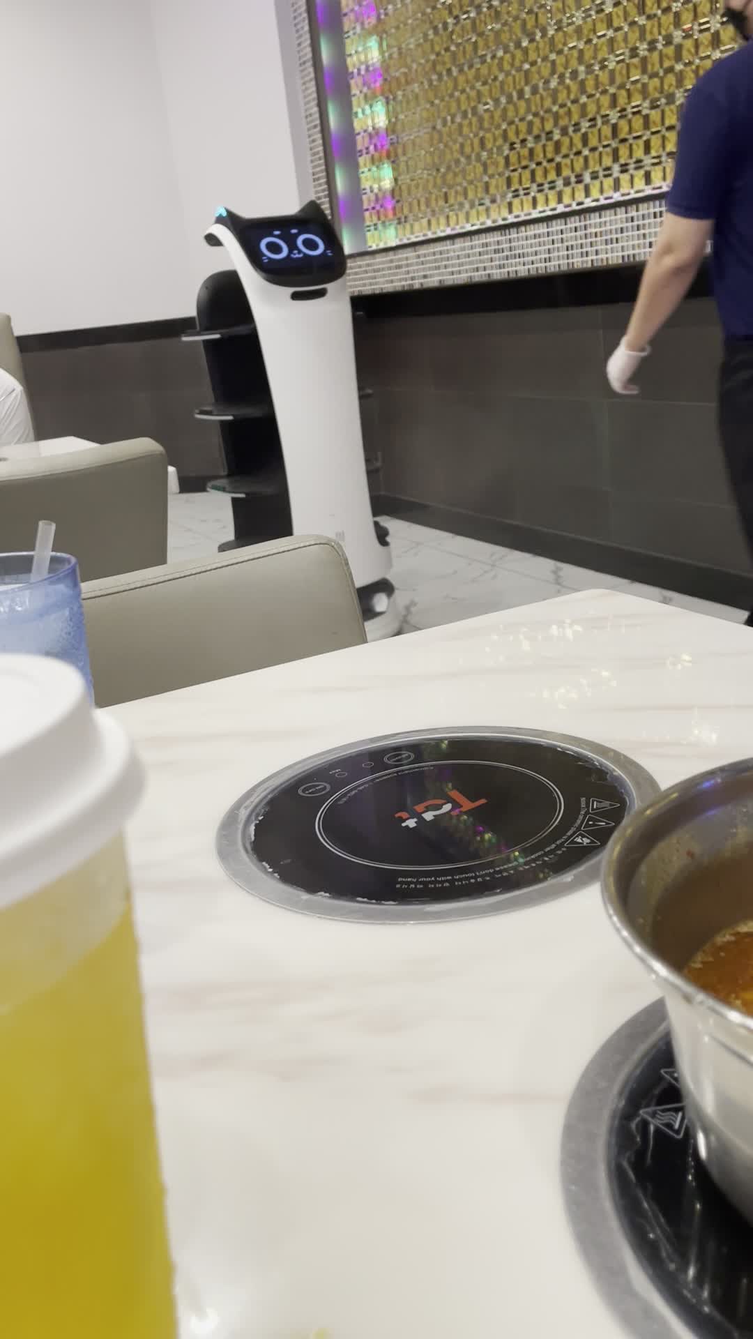 U & Me Revolving Hot Pot