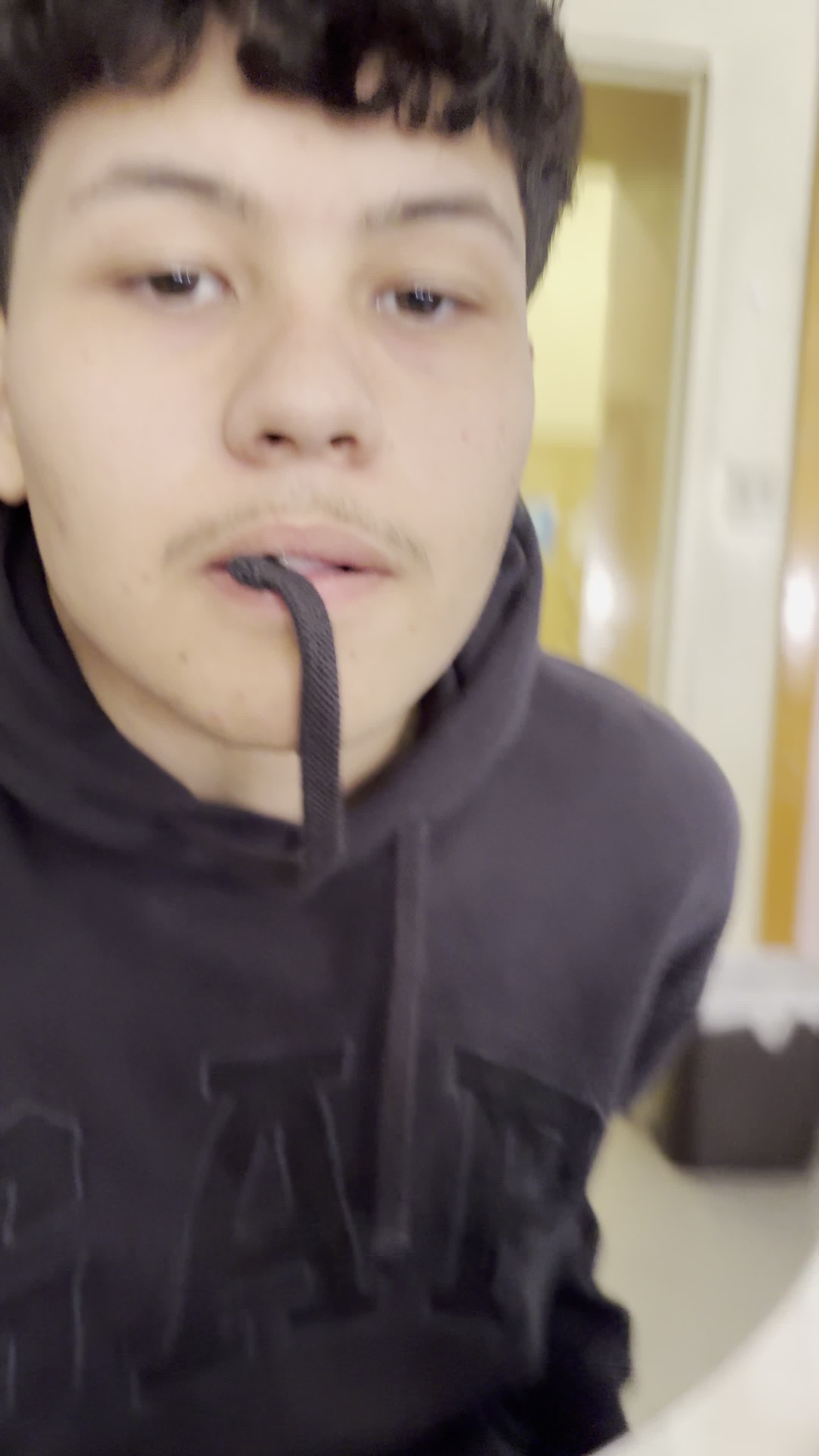 Video review of John's Hamburgers