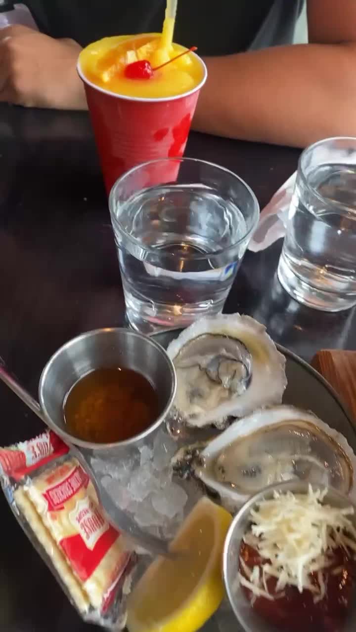 Vola’s Dockside Grill and Hi-Tide Lounge