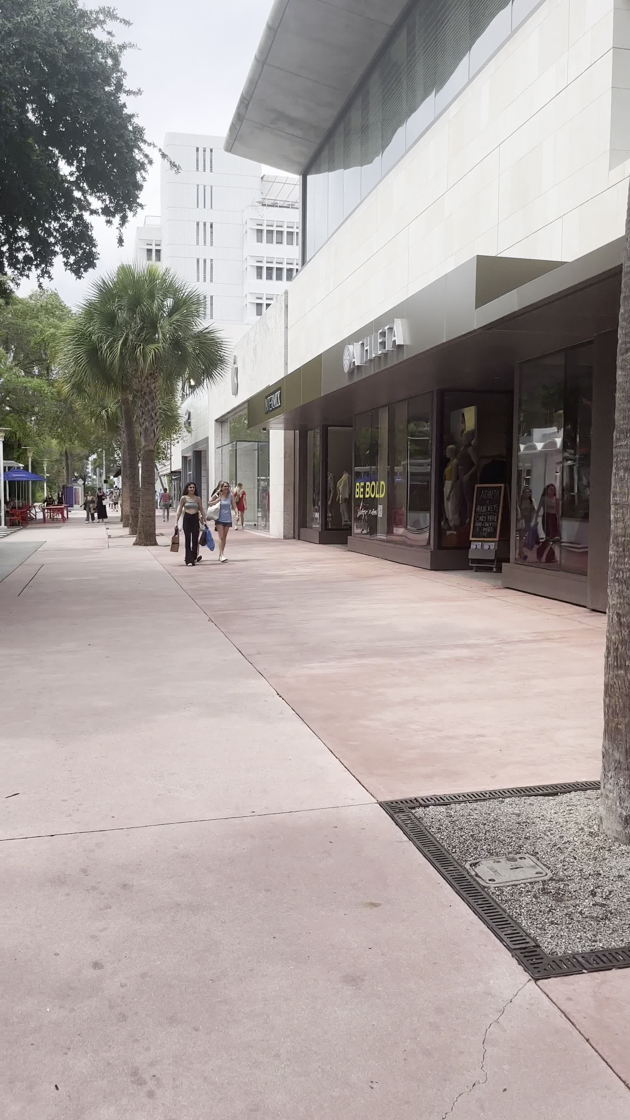 Lincoln Road Deluxe