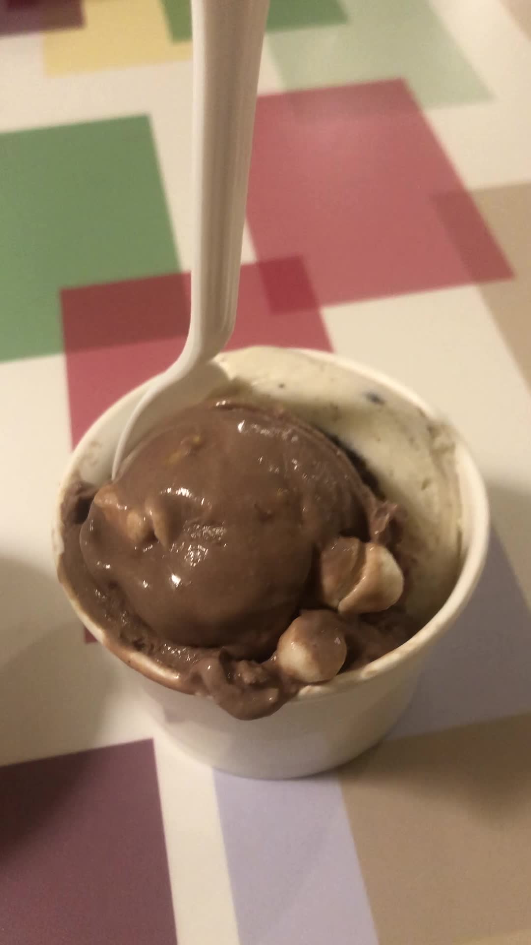 Video review of Double Rainbow Cafe