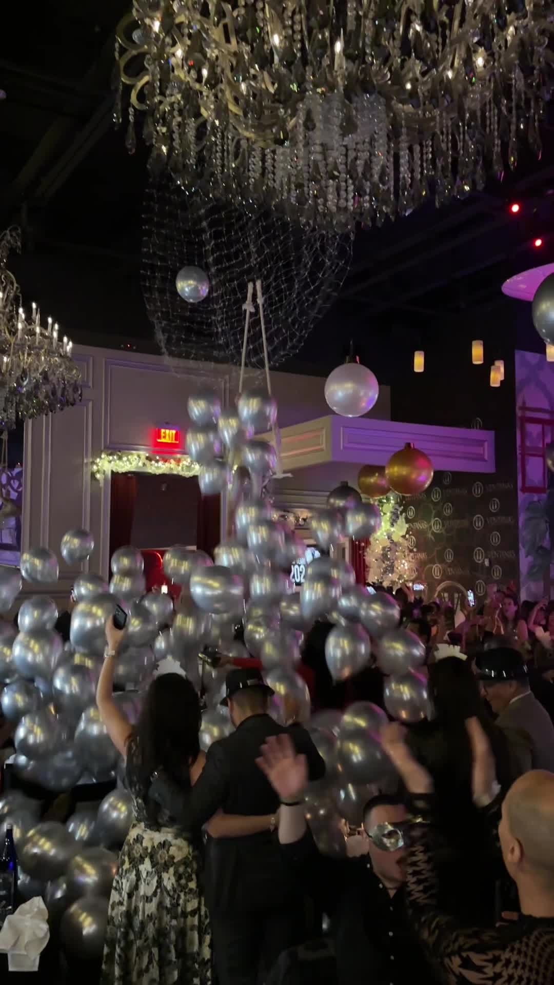 Ventanas Restaurant & Lounge