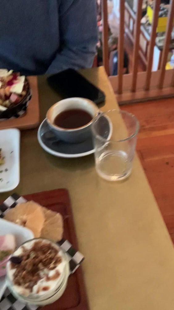 Broder Øst