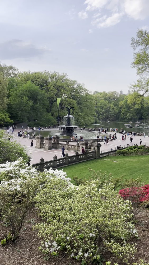 Central Park - The Arcade