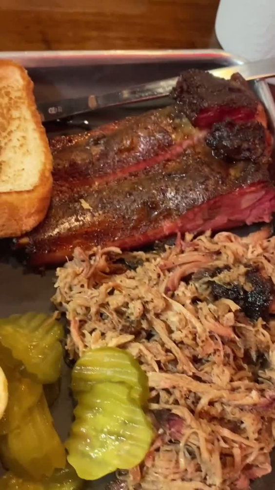 Van's Pig Stands