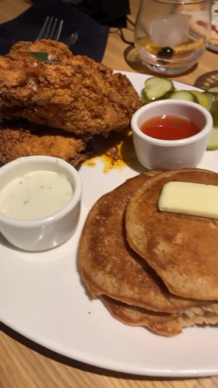 Video review of Yard House