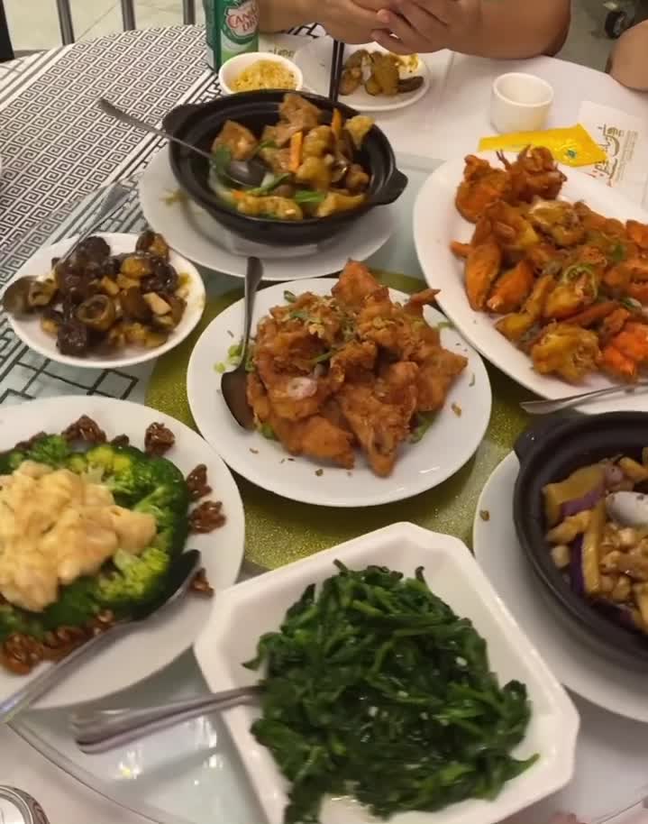 Video review of Ocean Bay Seafood Restaurant