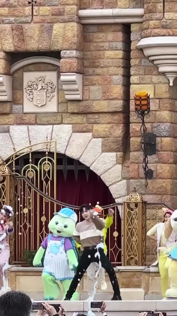 celebrate！tokyo disneyland