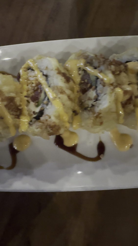 Bocados Sushi Bar