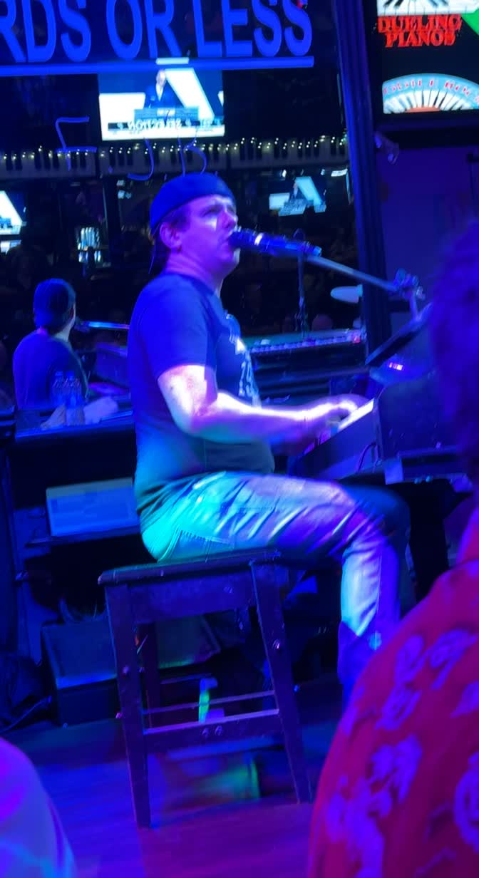 Crocodile Rocks Dueling Piano Bar