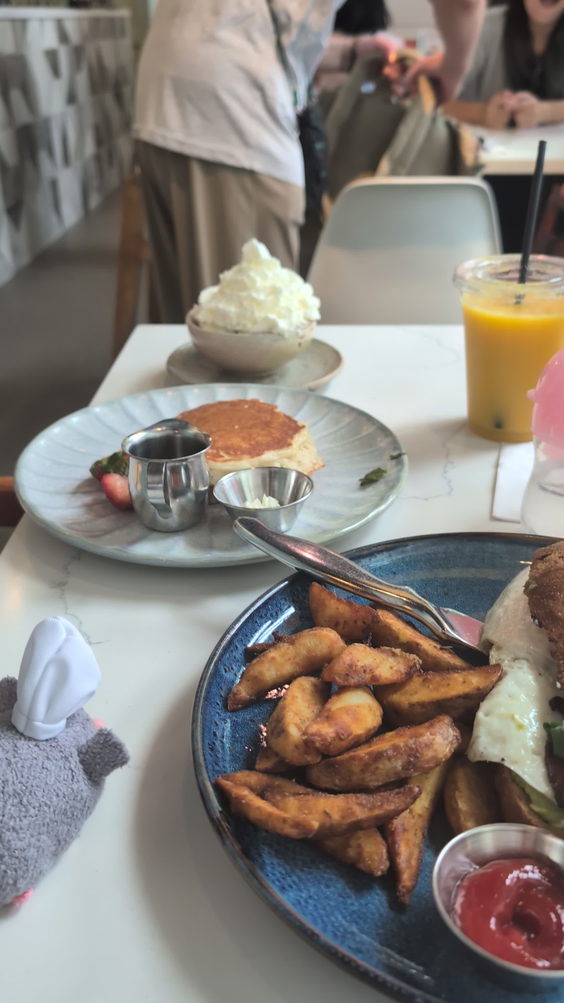 OEB Breakfast Co.