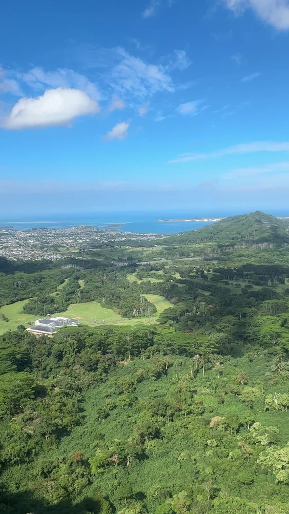 Nuuanu Pali Lookout