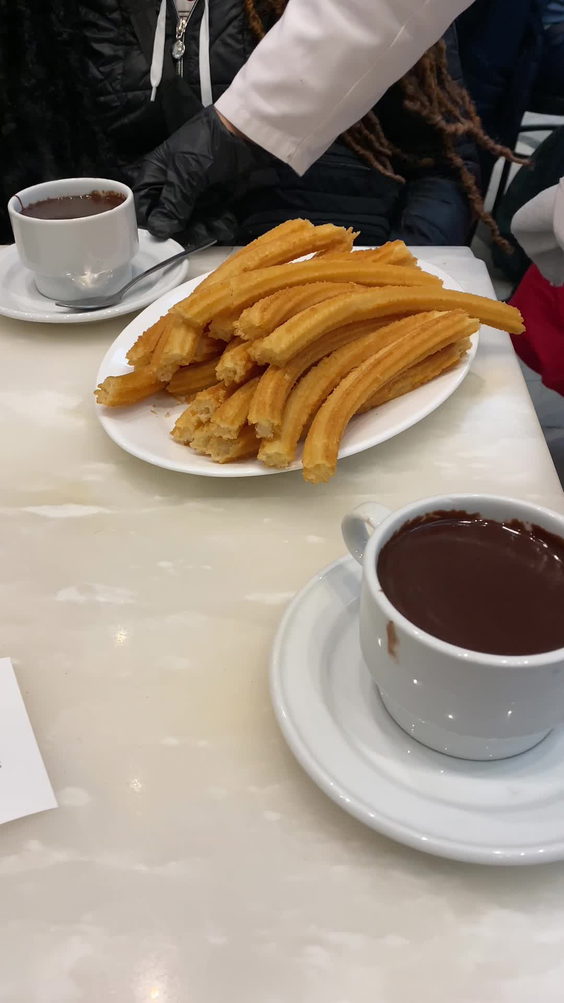 Chocolatería San Ginés
