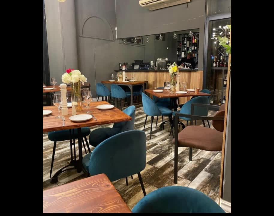 Lyve Cafe