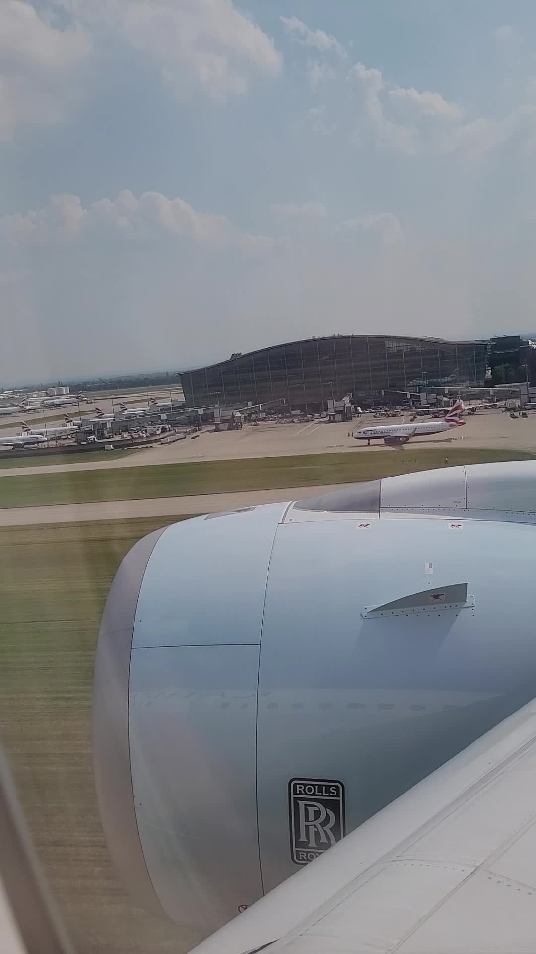London Heathrow Airport Terminal 2 - the Queens Terminal, Gate B36