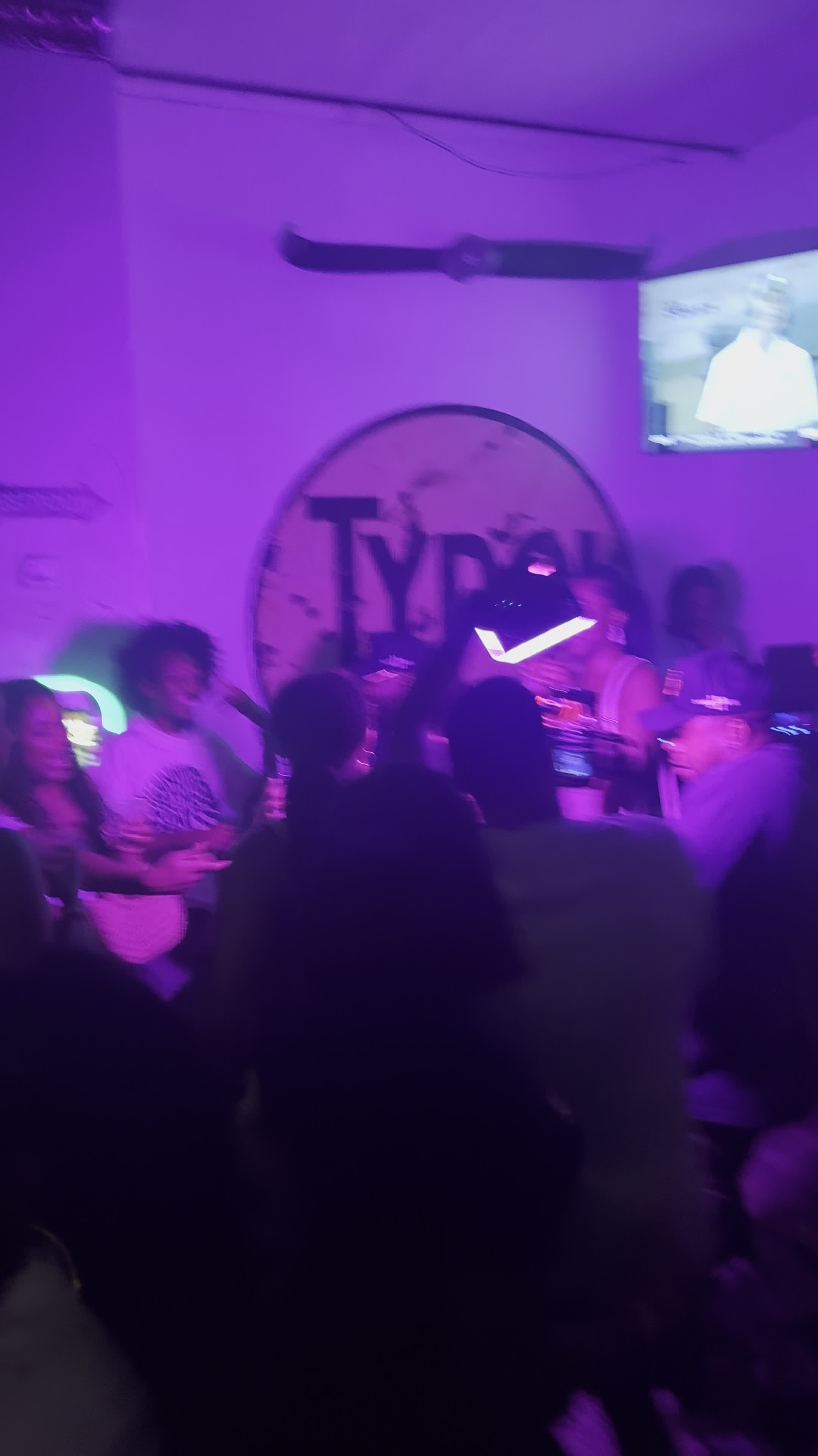 Video review of Cafe Saint-Ex