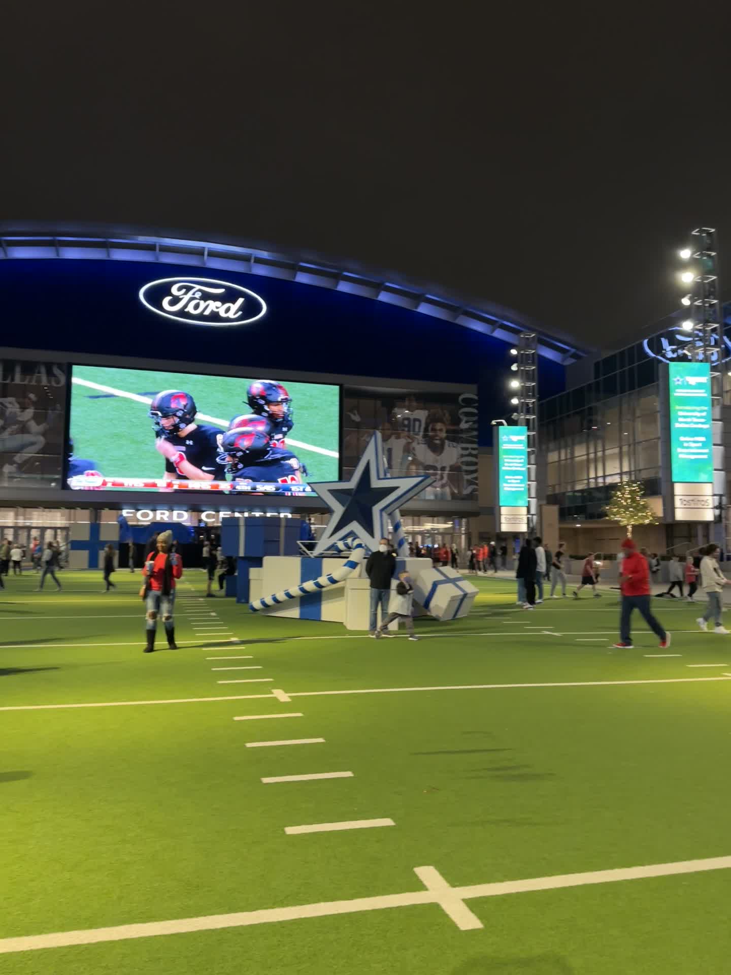 Video review of The Star in Frisco
