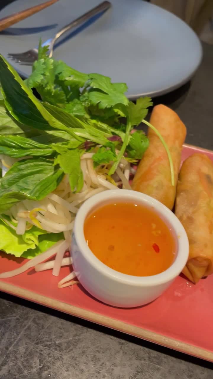 Video review of Wild Ginger