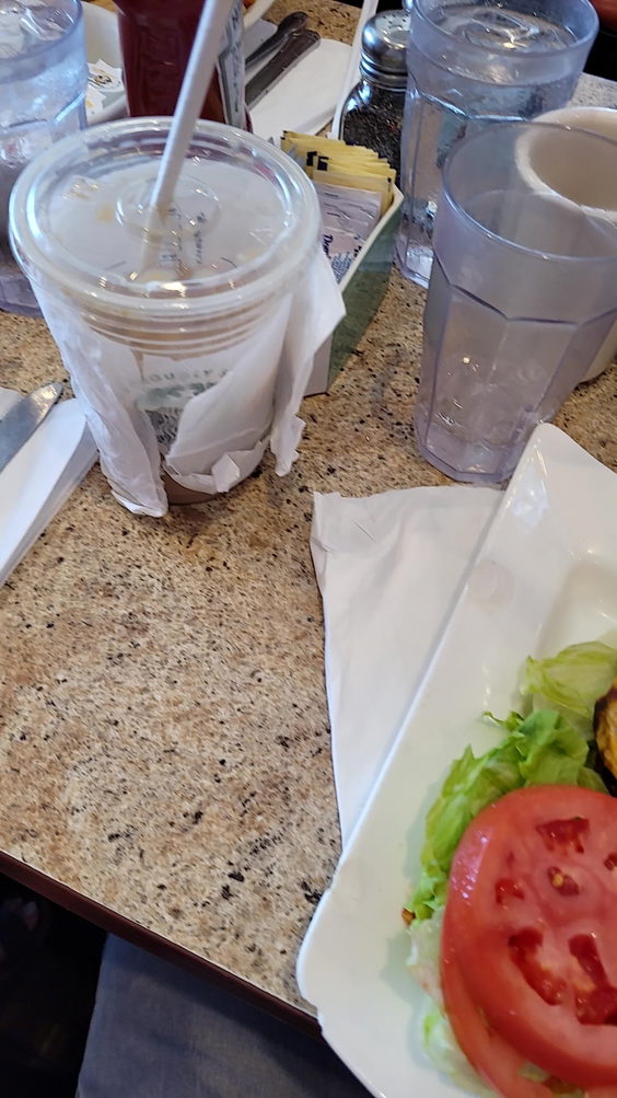 Island Lake Diner