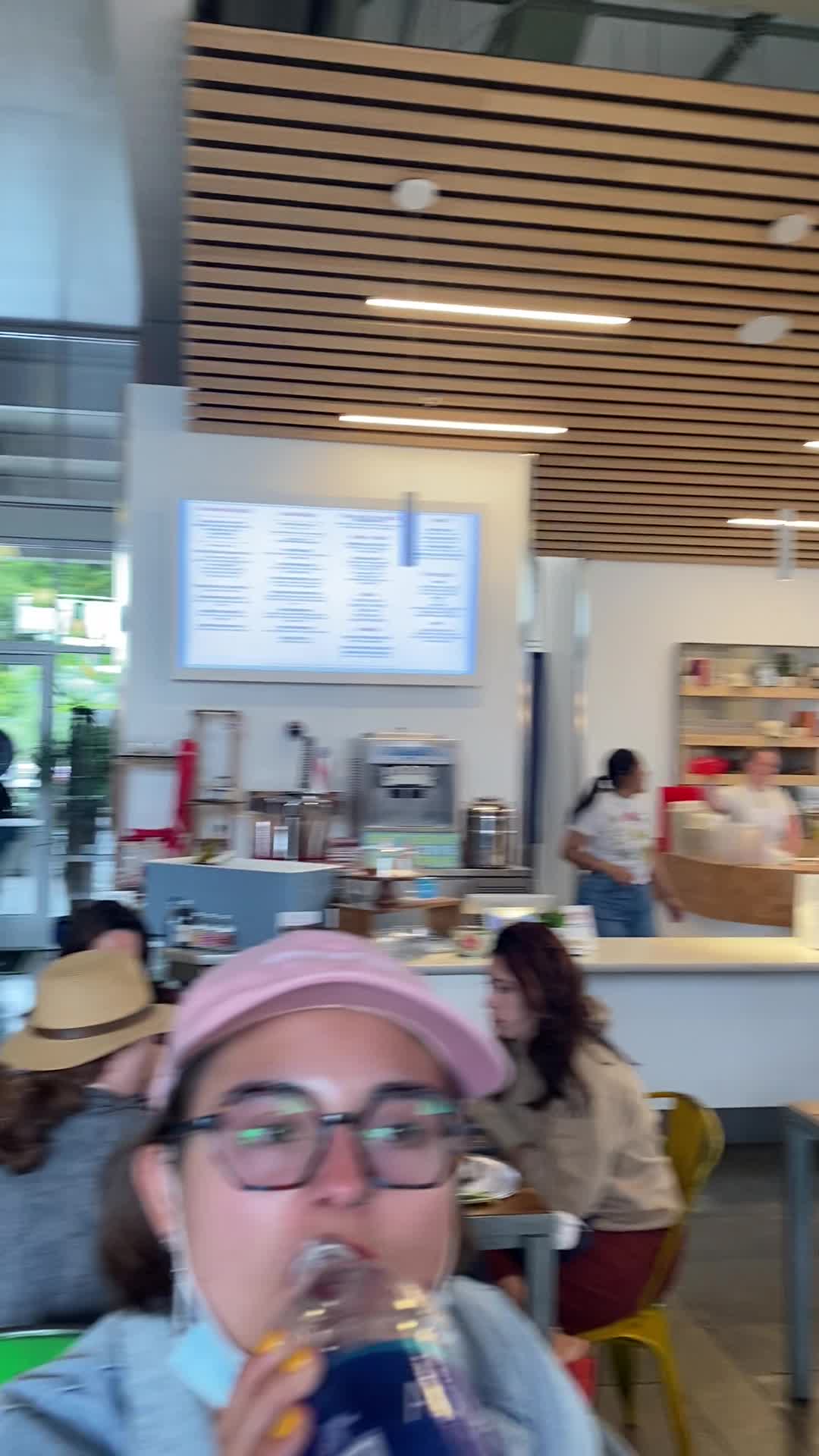 Loveski Deli