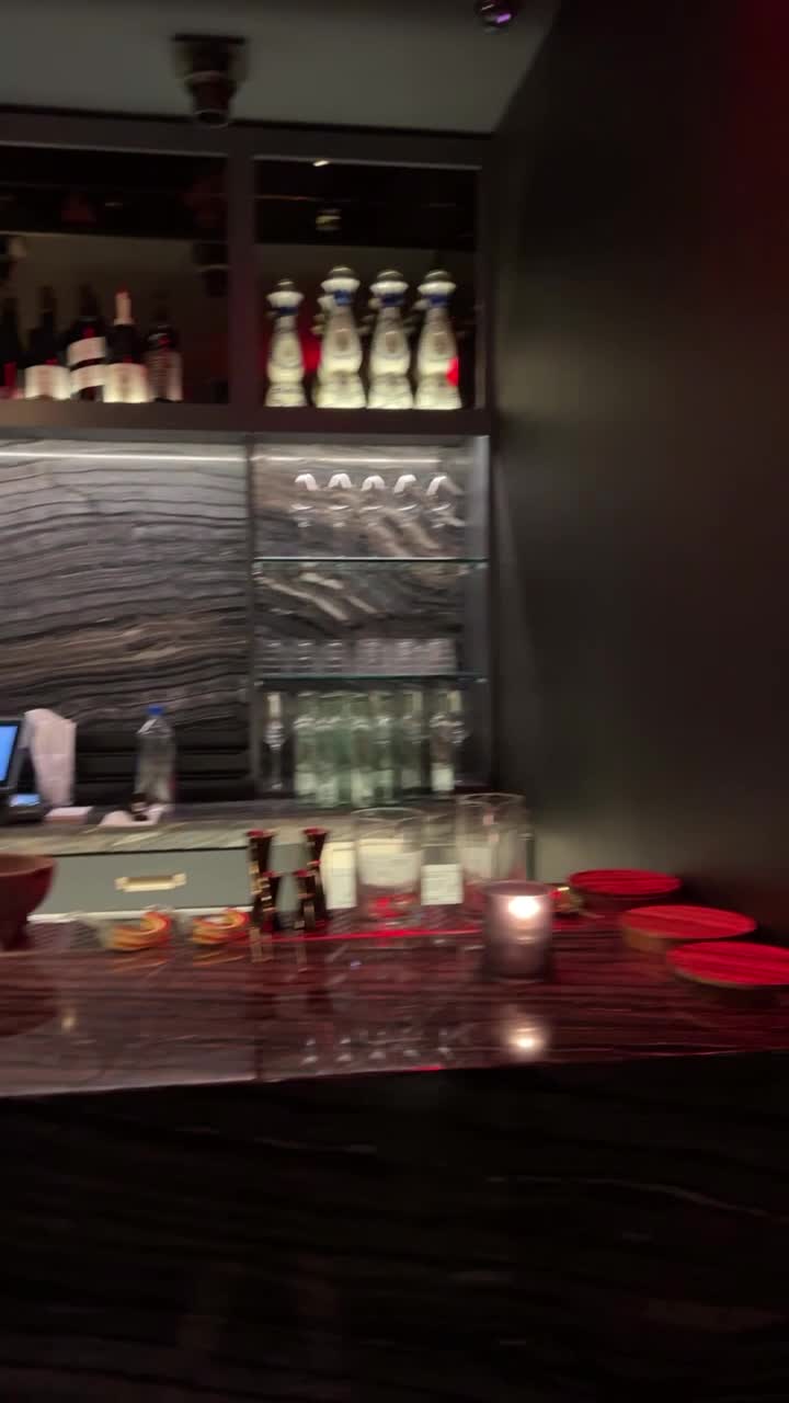 Video review of T Bar Nyc