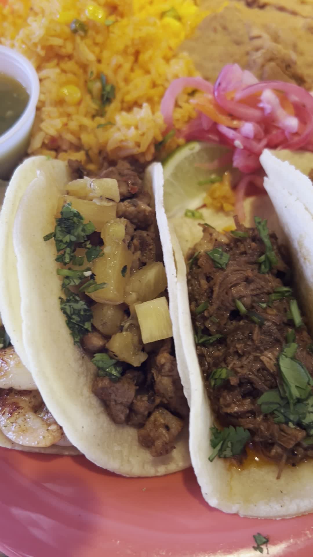 Ojos Locos Sports Cantina
