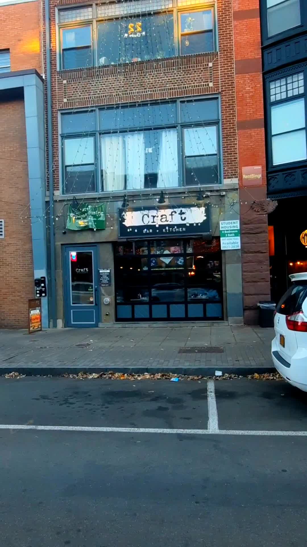 Craft Bar + Kitchen