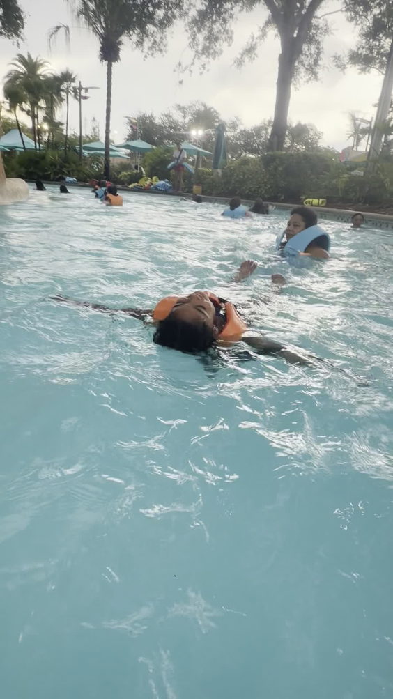 Lazy River Aquatica