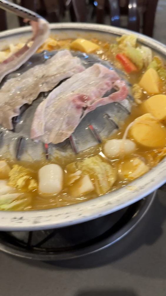 Thai-In Mookata