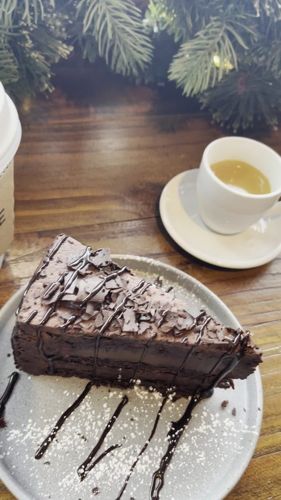 Cafe June