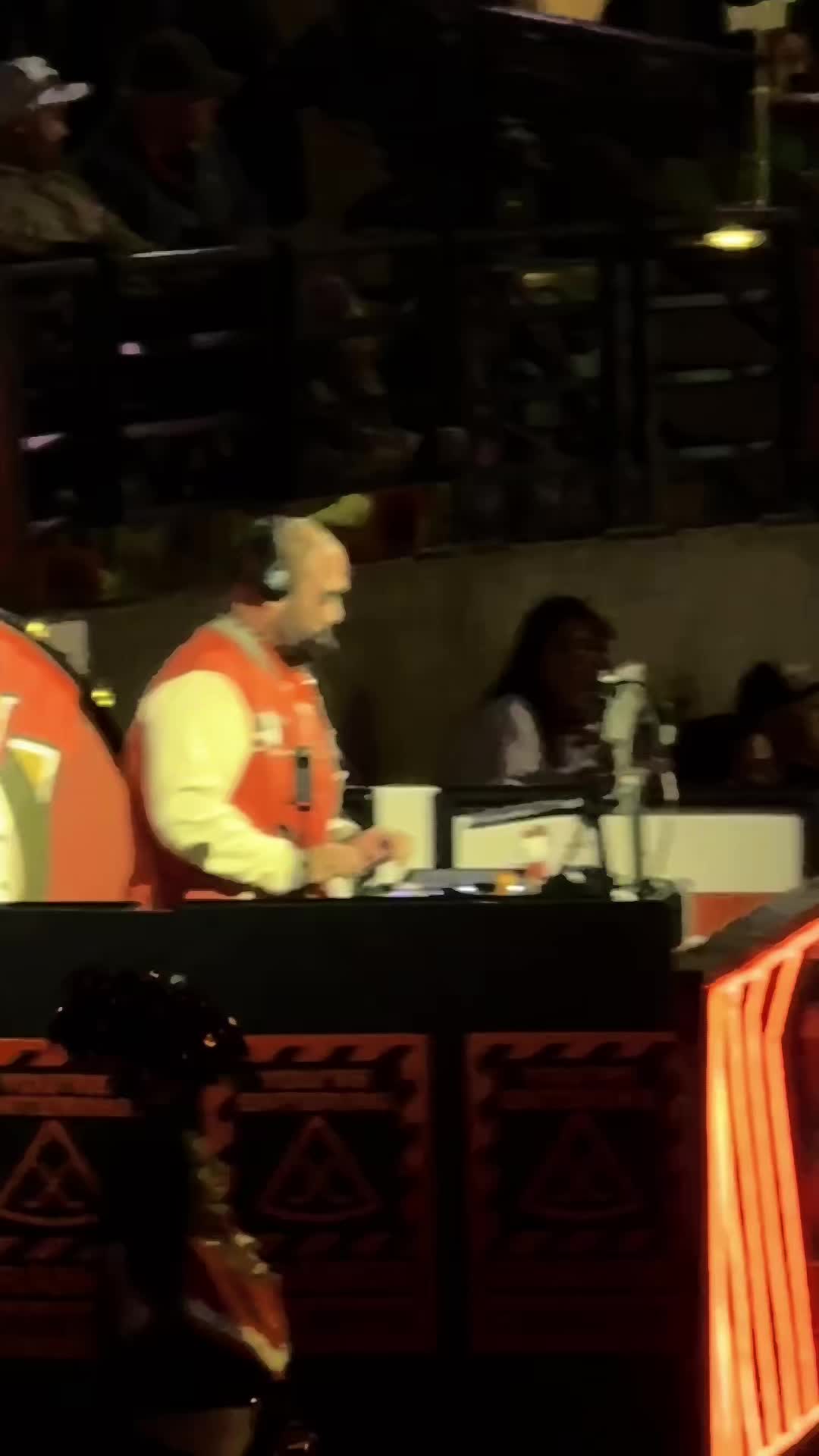 Video review of Honda Center