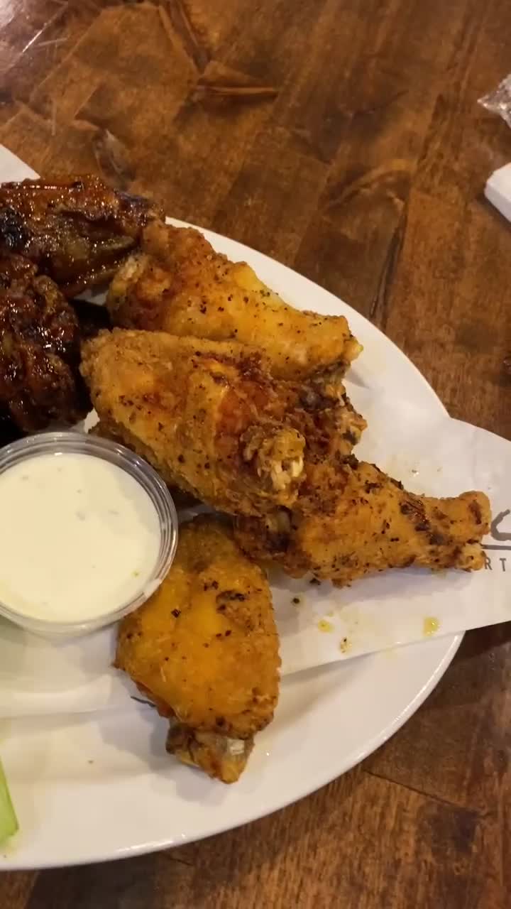 Output Lounge & Sports Bar