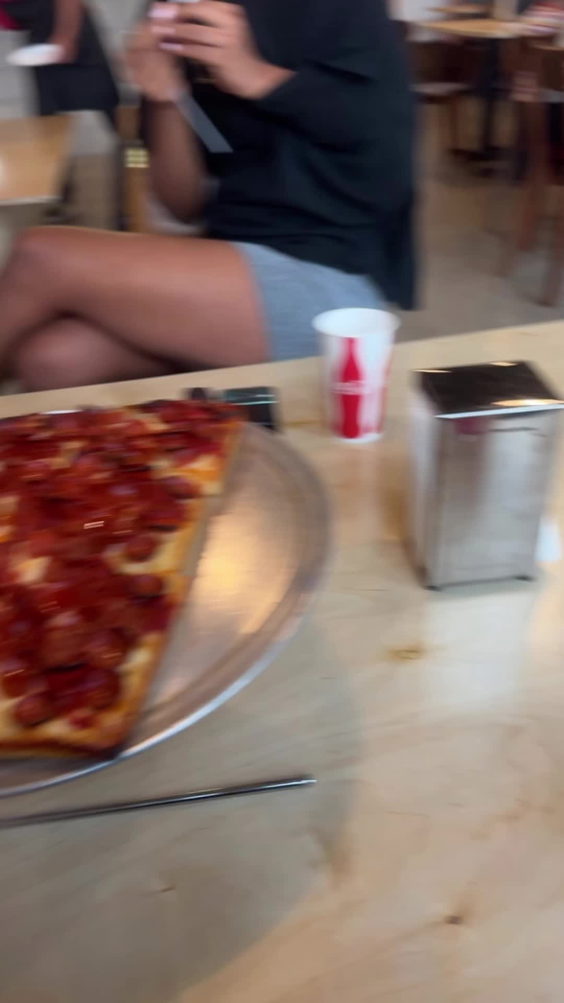 Pizza kaiju 
